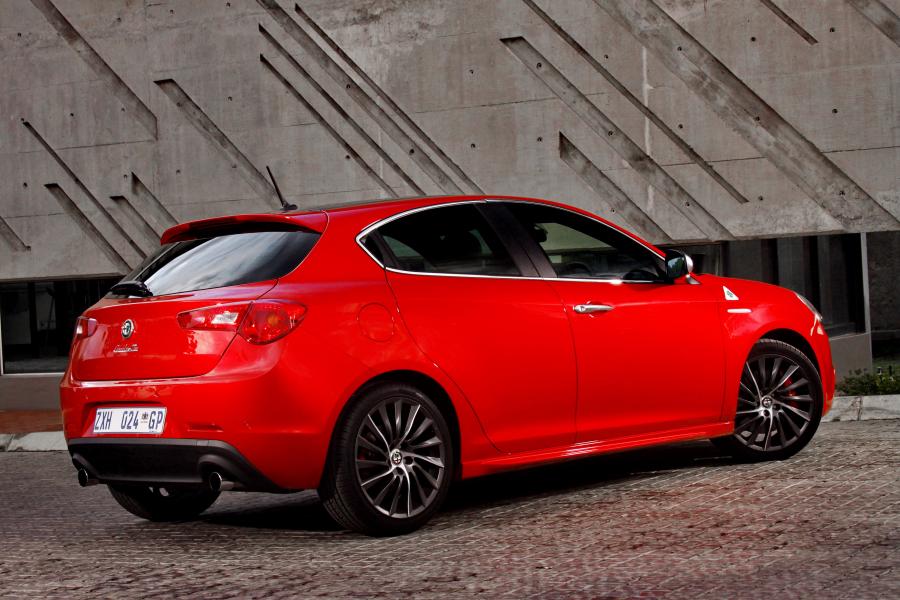  Alfa Romeo Giulietta Quadrifoglio Verde (940) 2011 года  (ZA) (фото 22 из 22)